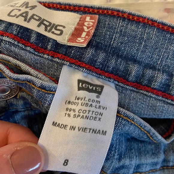 Vintage Levi capris size 8 - Picture 3 of 4